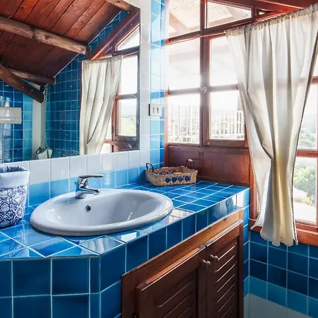 Panoramic Attic With Pool Near Costa Smeralda Daire *
